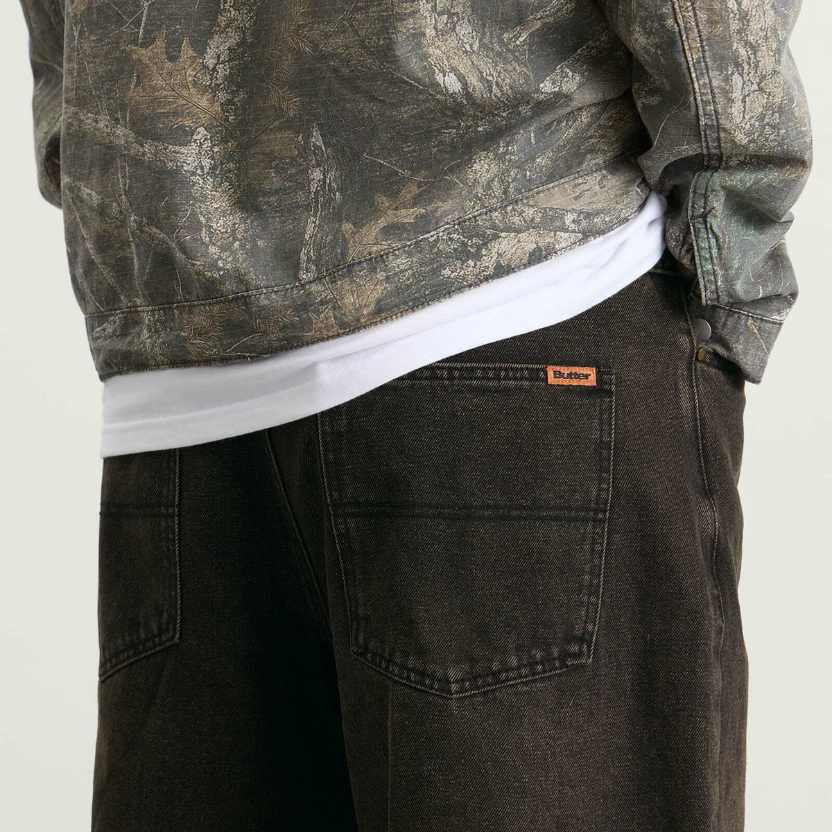 Butter Goods Men's Baggy Denim Shorts in Faded Black