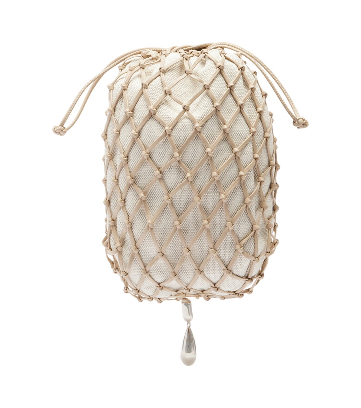 Photo: Savette Macramé Small leather pouch