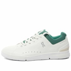 ON Men's Running The Roger Advantage Sneakers in White/Green