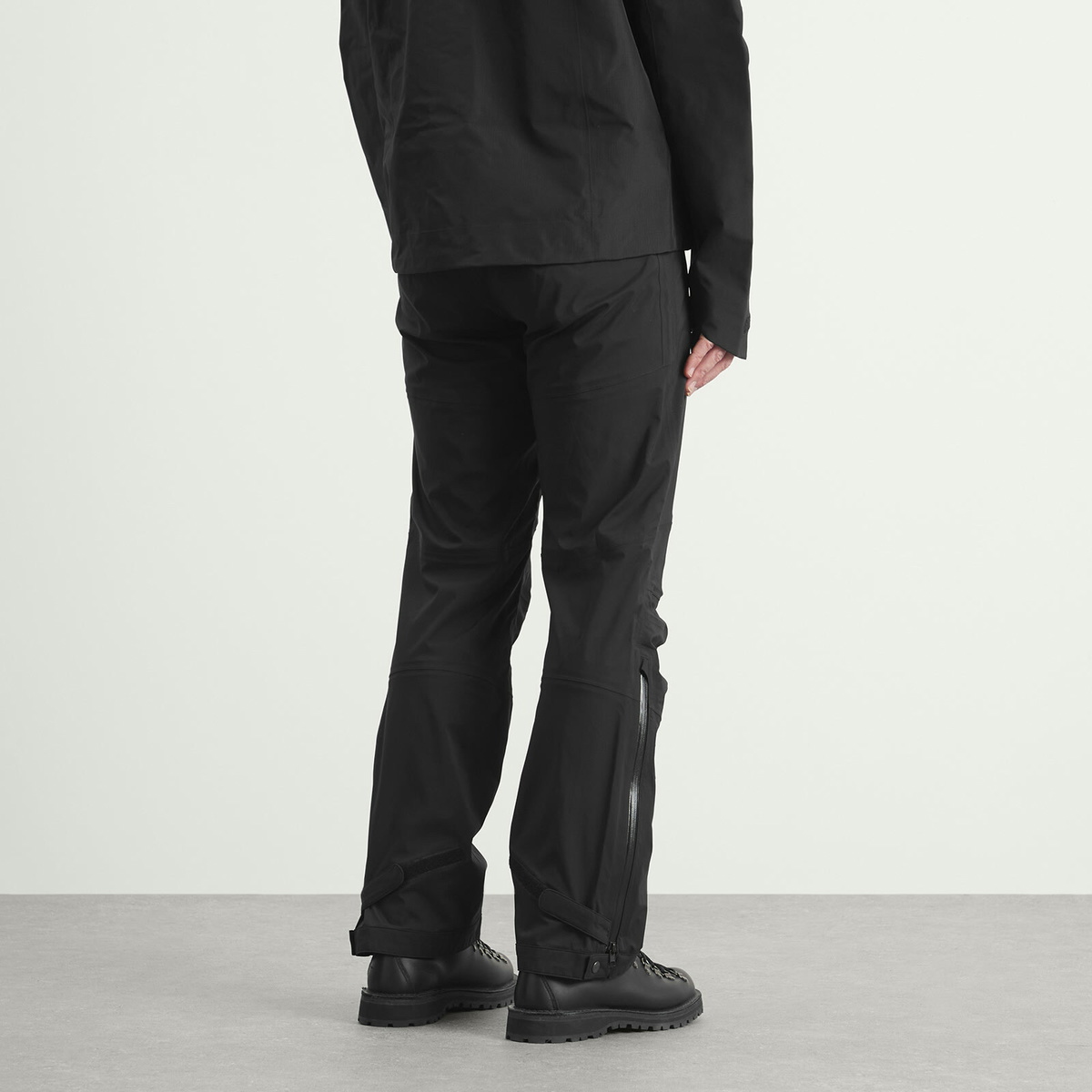 66° North Men's Snaefell Shell Pants in Black