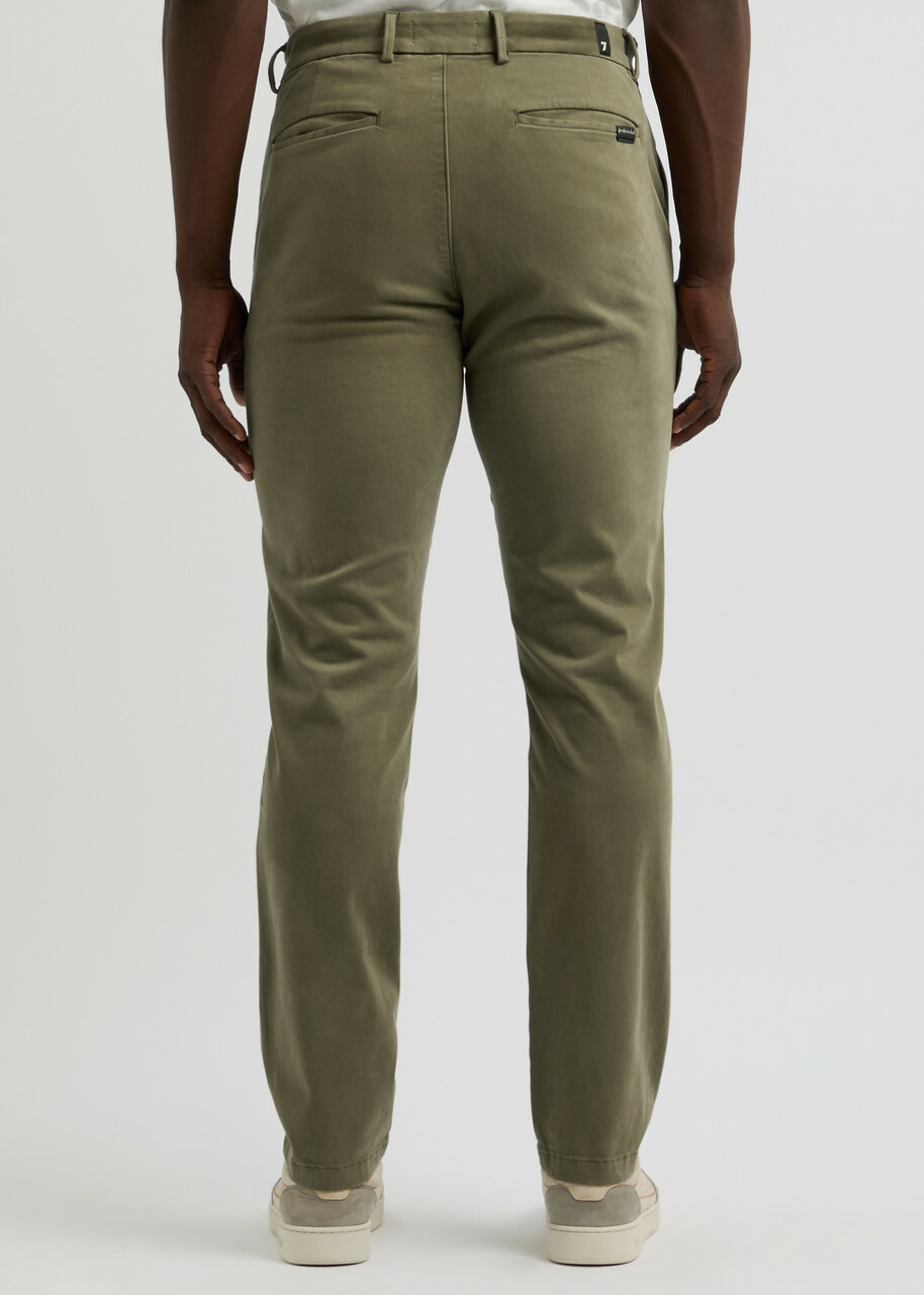 7 For All Mankind Slimmy Luxe Performance Chinos Green