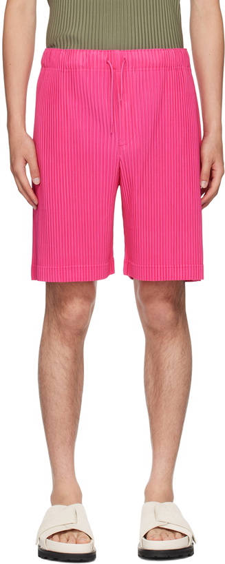 Photo: HOMME PLISSÉ ISSEY MIYAKE Pink Colorful Pleats Shorts