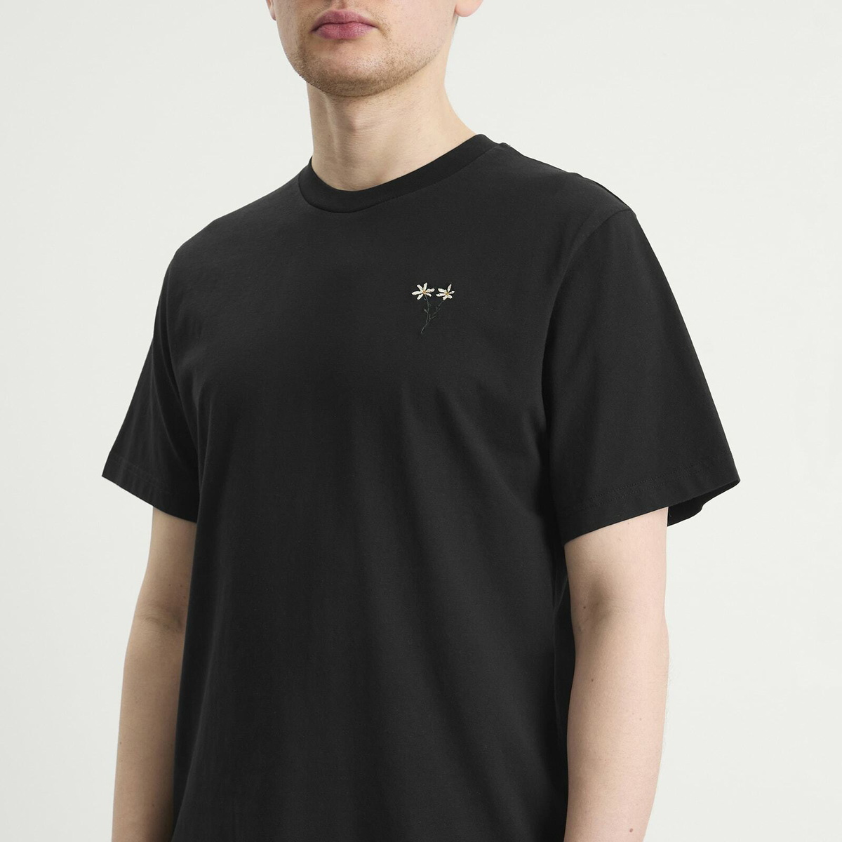 Foret Men's Posy T-Shirt in Black