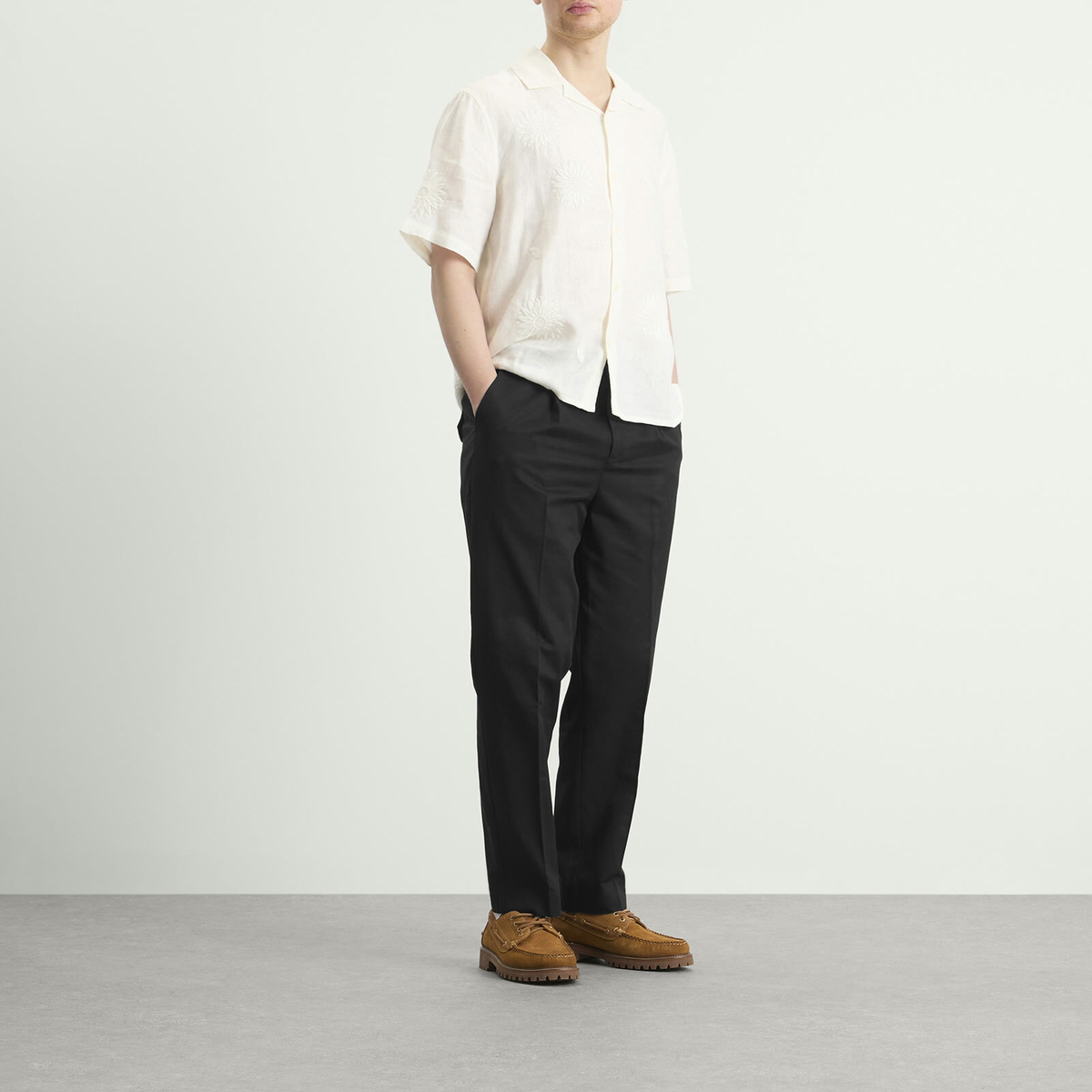 Wax London Men's Aubyn Pleated Trousers in Black