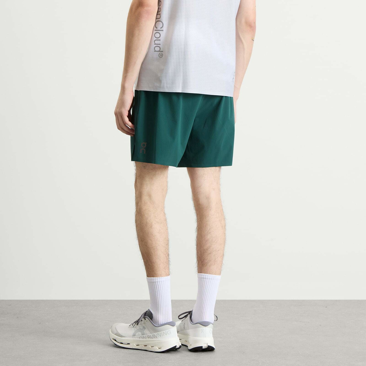 ON Men's 5" Performance Shorts in Spirulina