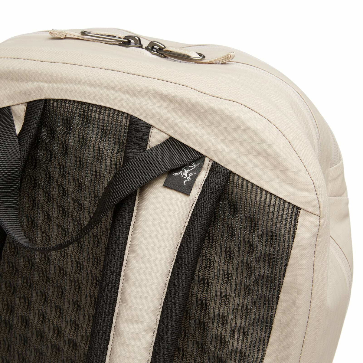 Arc'teryx バックパック Rune 16L Arc'teryx Men's Granville 16 Backpack in Rune Arc'teryx