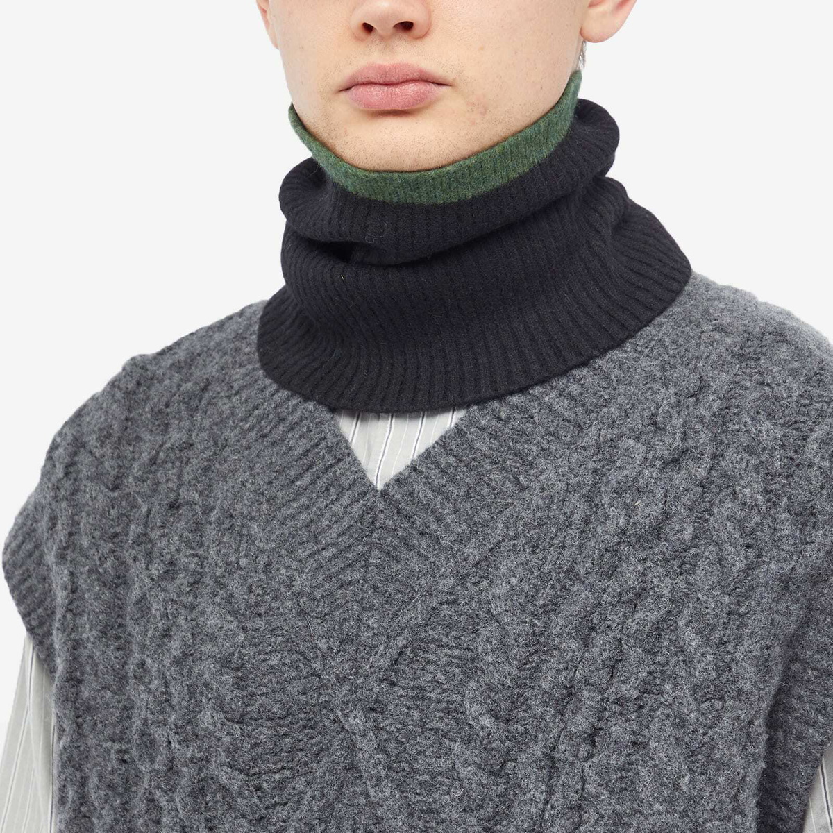 MARGARET HOWELL/MHL ニットフード/ balaclava MHL by Margaret Howell Men's Tipped Neck Warmer in Black/Rosemerry
