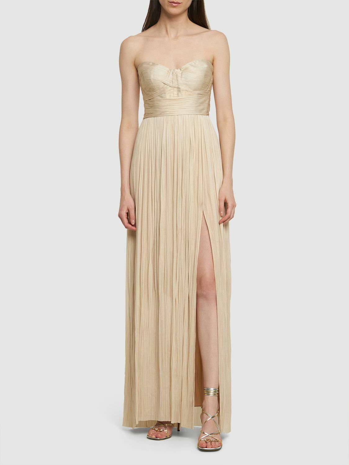 farm rio red fish top maxi dress FARM Rio Artisanal Cut-Out Embroidered Linen Maxi Dress