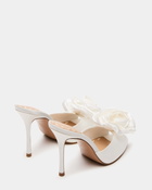Steve Madden Priyaa-F Heels in Natural Satin