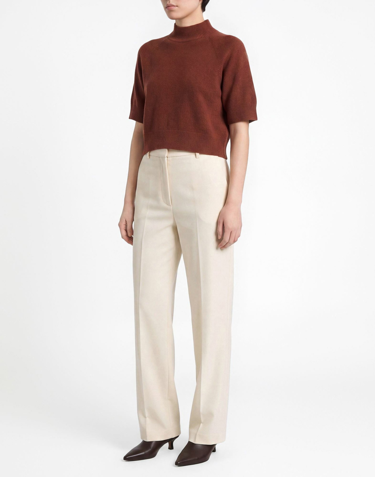 Manila Grace Womens Turtleneck in Tan