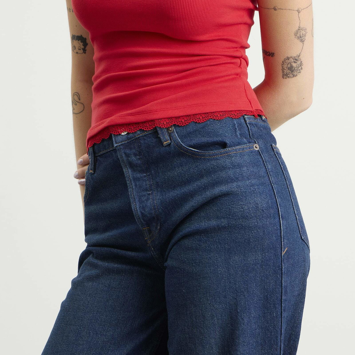 Good American Women's Vintage Wide Jeans in Indigo