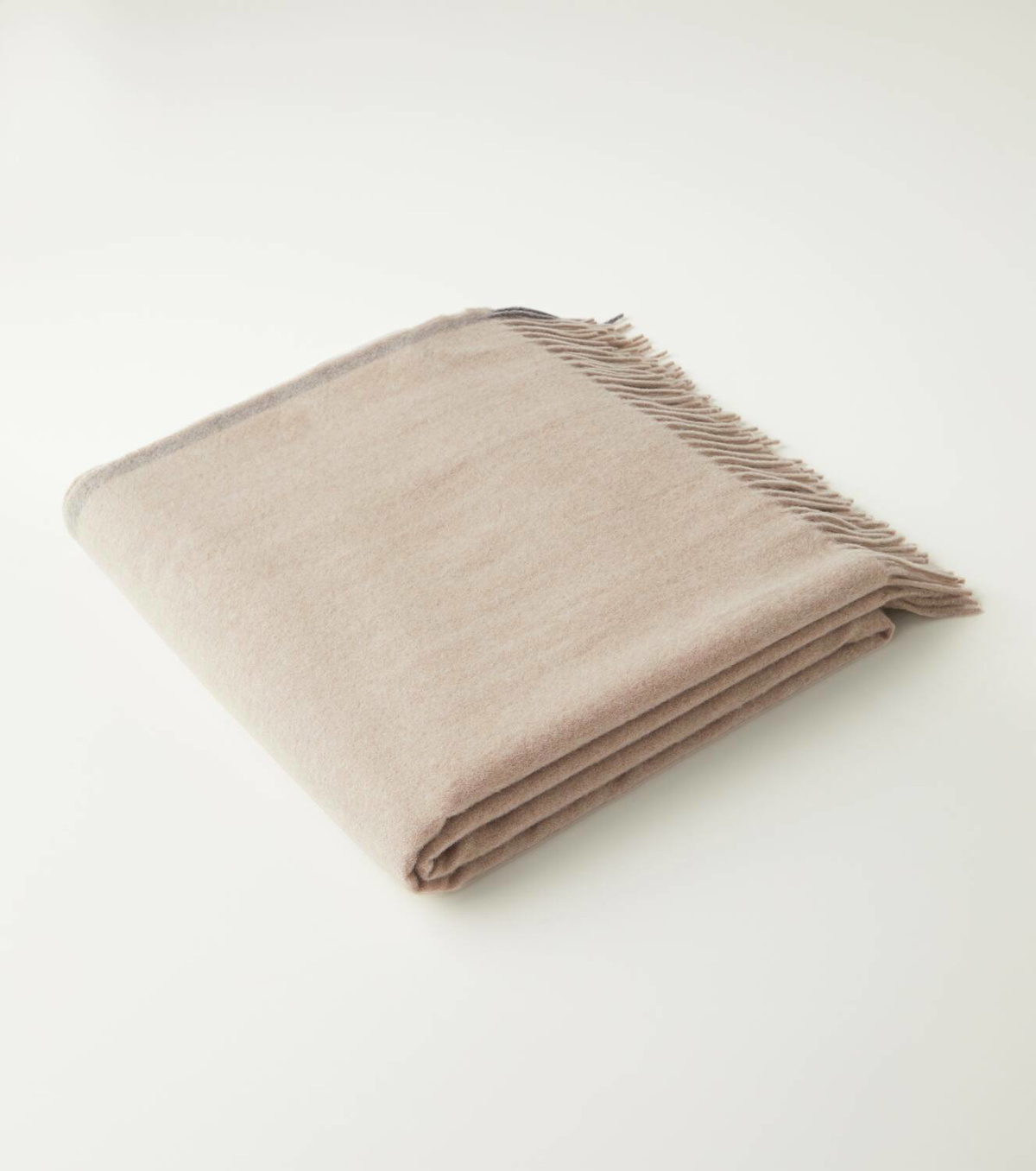 Brunello Cucinelli Fringed cashmere throw