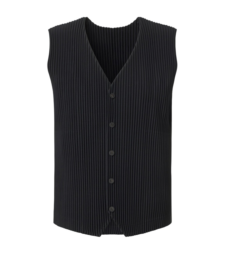 Photo: Homme Plissé Issey Miyake Basics pleated vest
