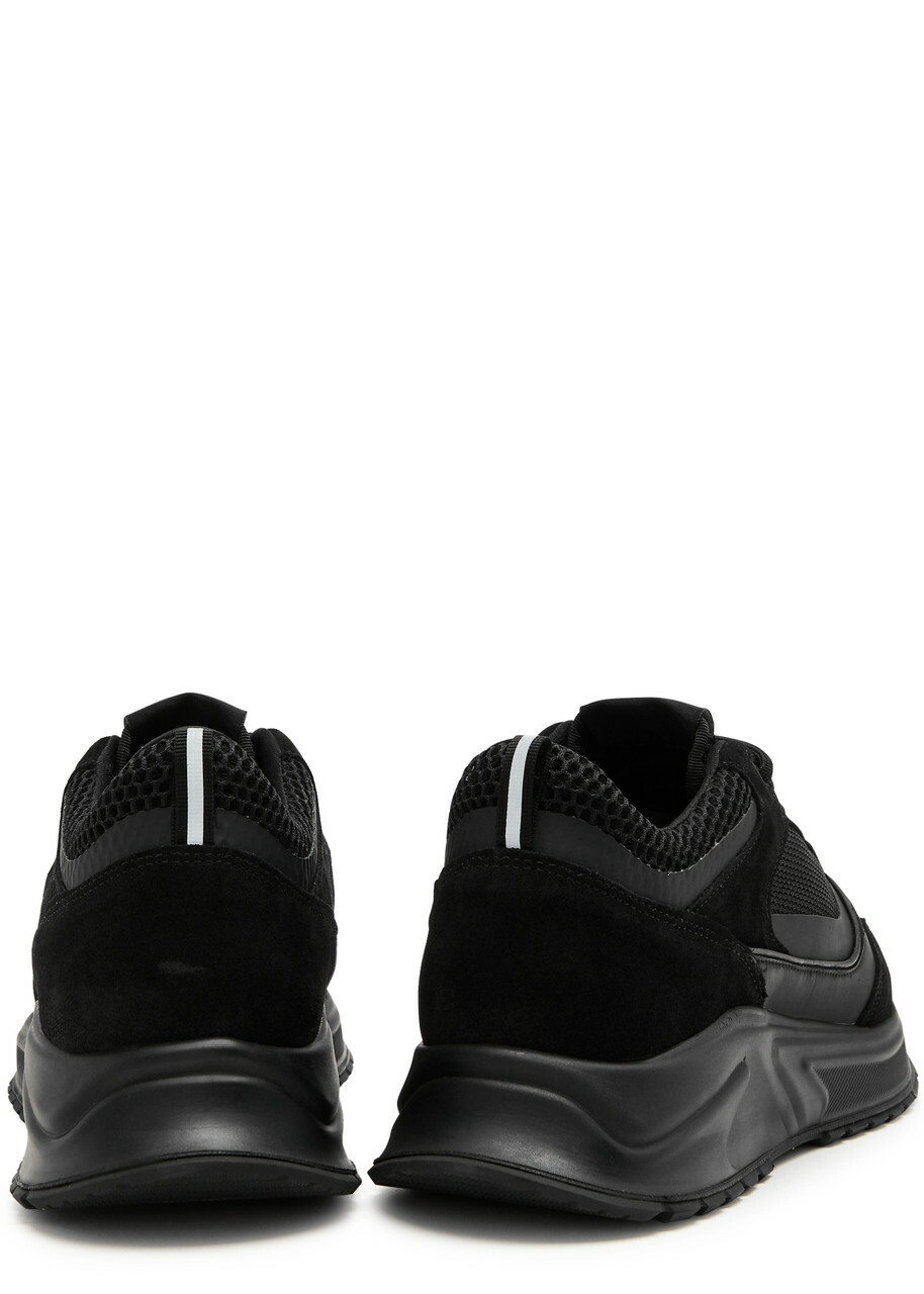 Cleens Essential Runner Evo Panelled Mesh Sneakers Black
