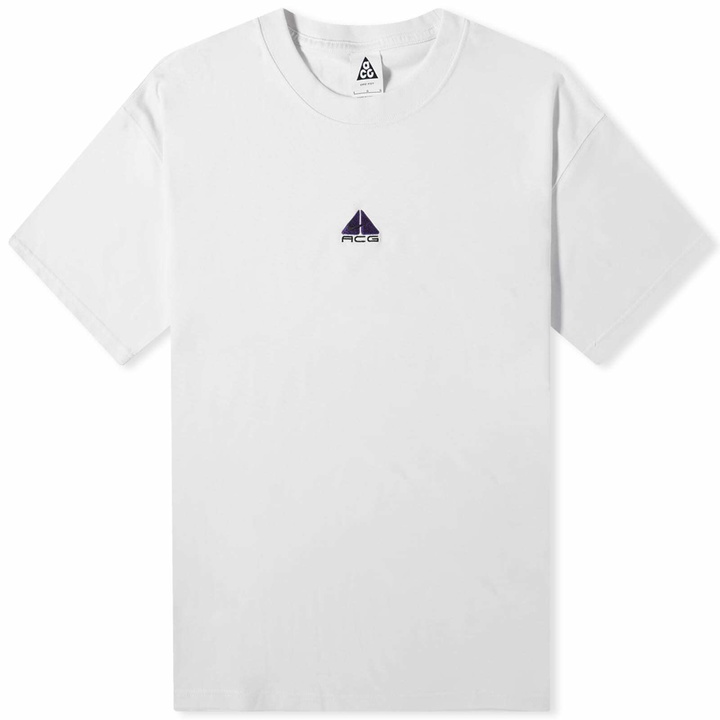 Photo: Nike Men's Acg Lungs T-Shirt in Summit White/Purple Cosmos