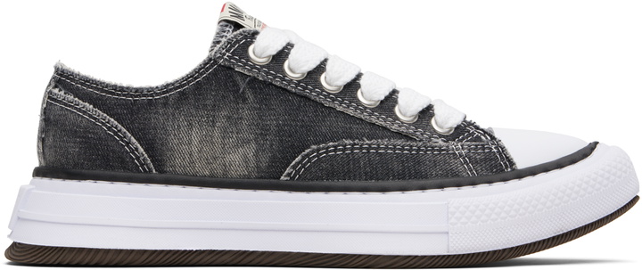 Photo: Maison MIHARA YASUHIRO Black Yucca OG Sole Bleach-Wash Low-Top Sneakers