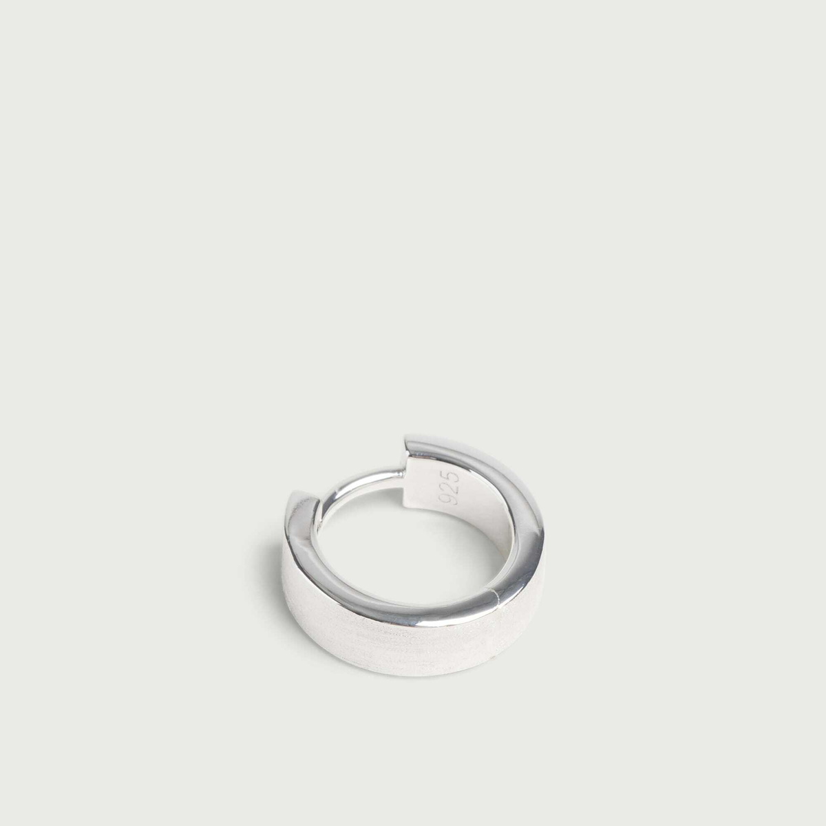 END. Signet Hoop in Silver