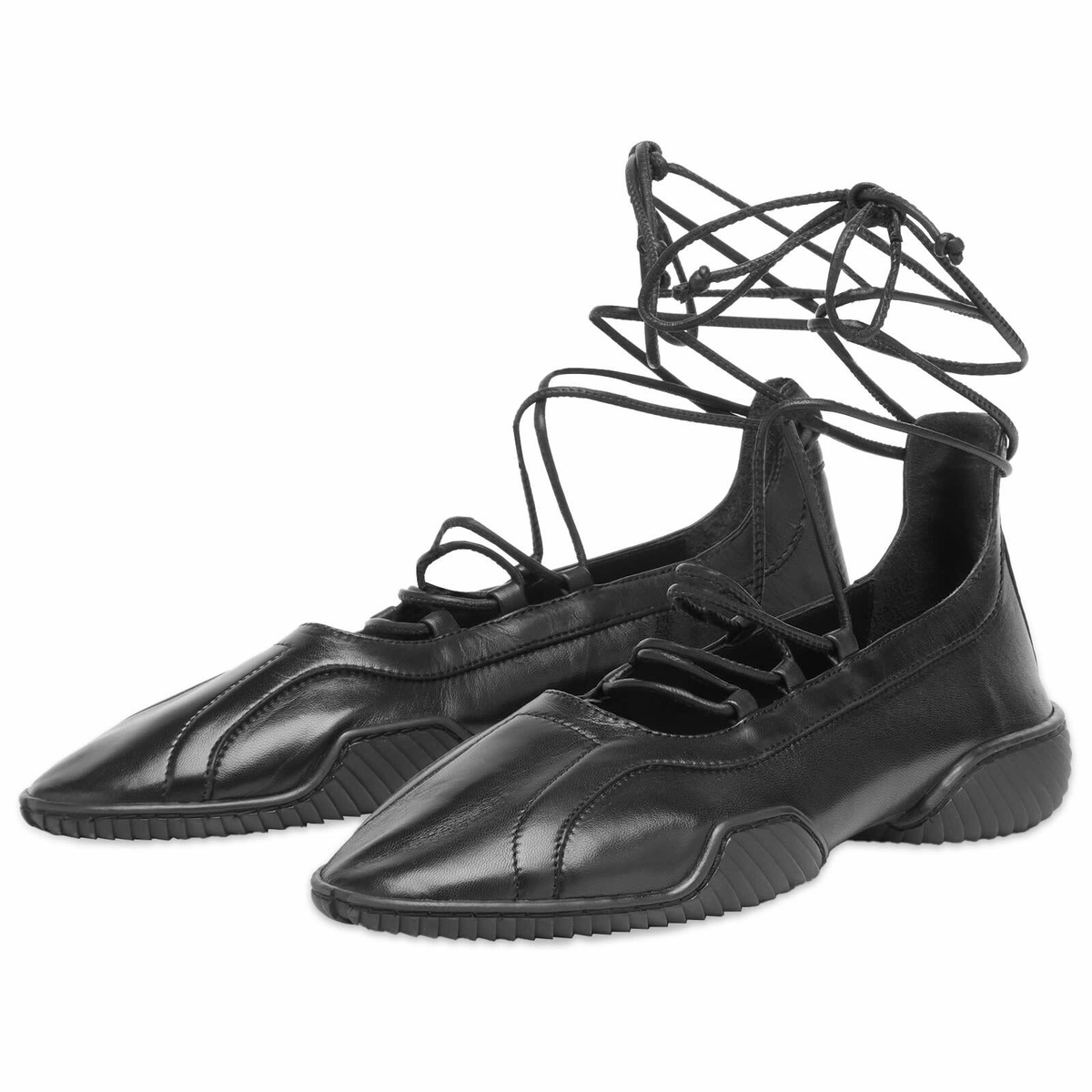 MIISTA Women's Averie Lace Ballerina in Black