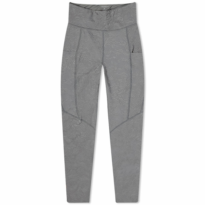 Photo: Twenty Canyon Strata 3D Activewear Legging