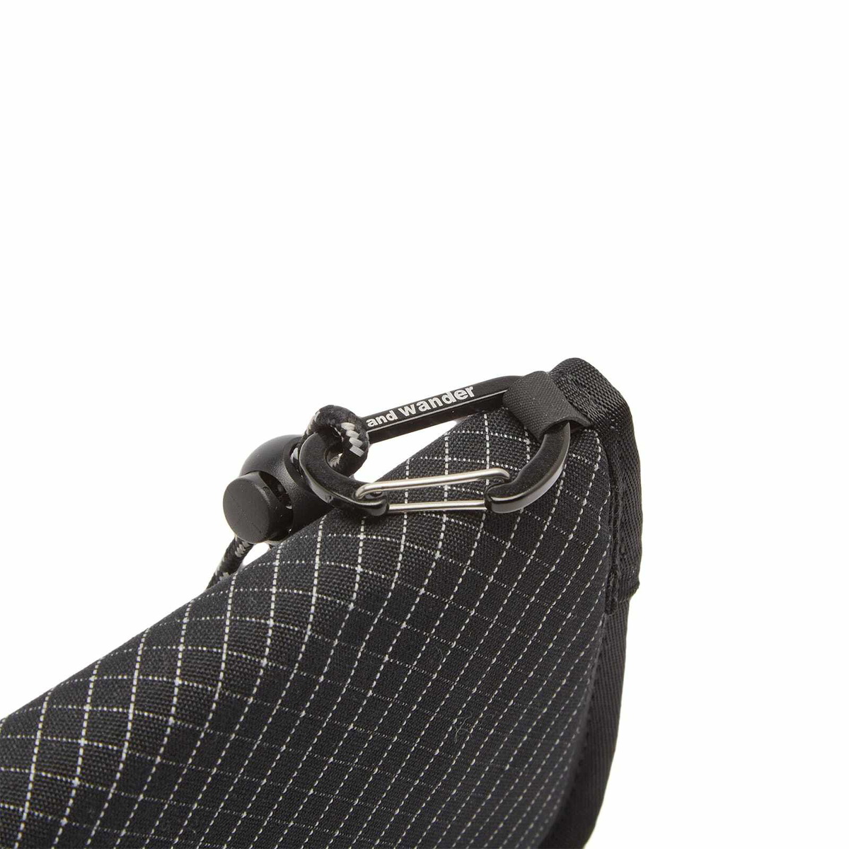 and wander Men's Reflective Ripstop Pouch in Black 