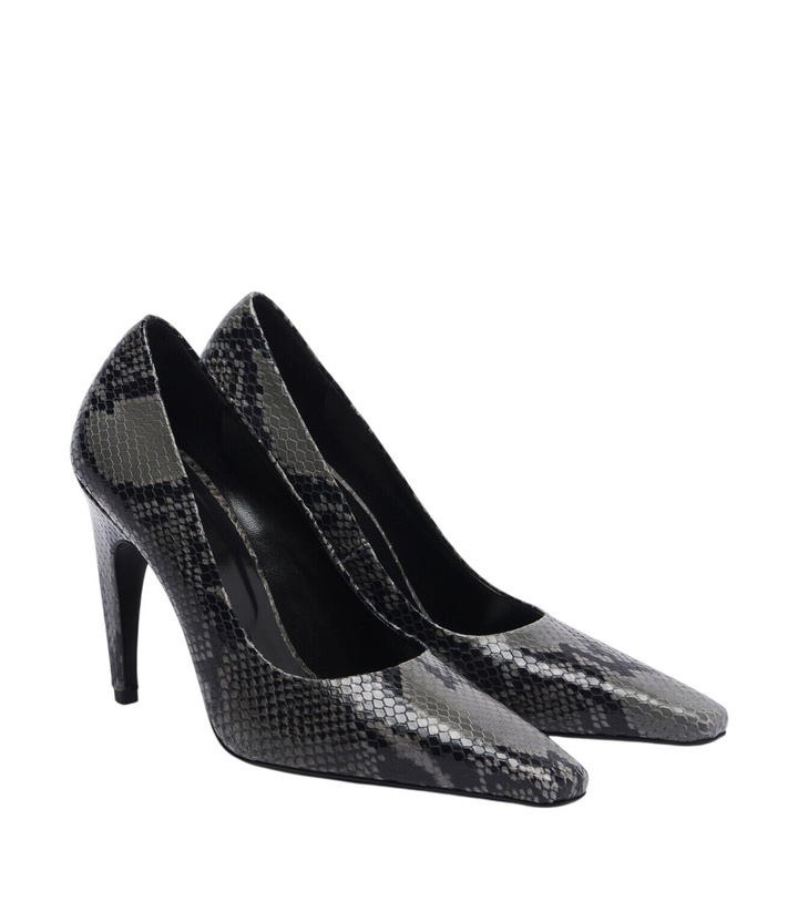 Photo: JUDE Fame snake-effect leather pumps