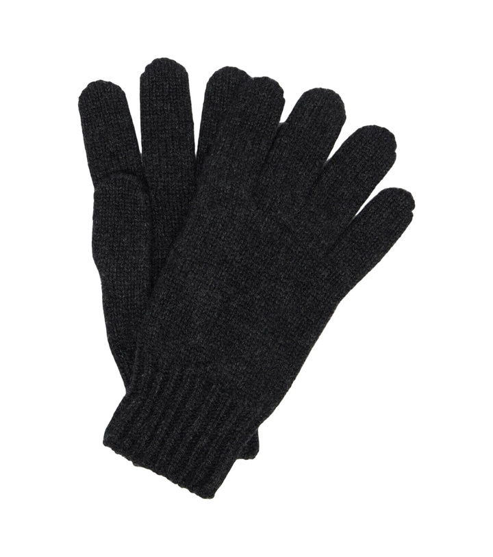 Photo: The Row Pleon cashmere gloves