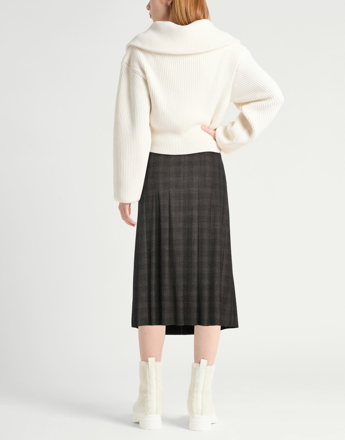 16arlington Womens Midi skirt in Charcoal