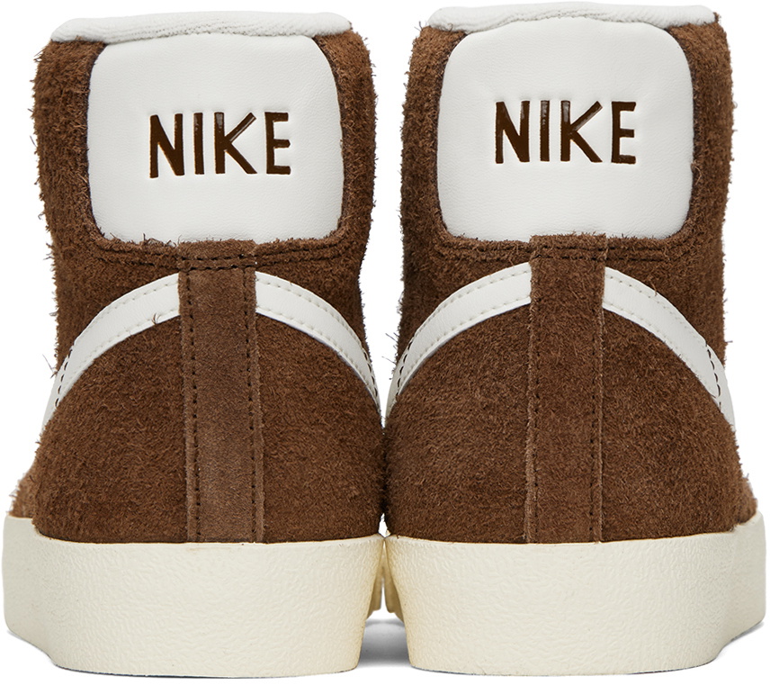 suede blazer mid vintage sneakers