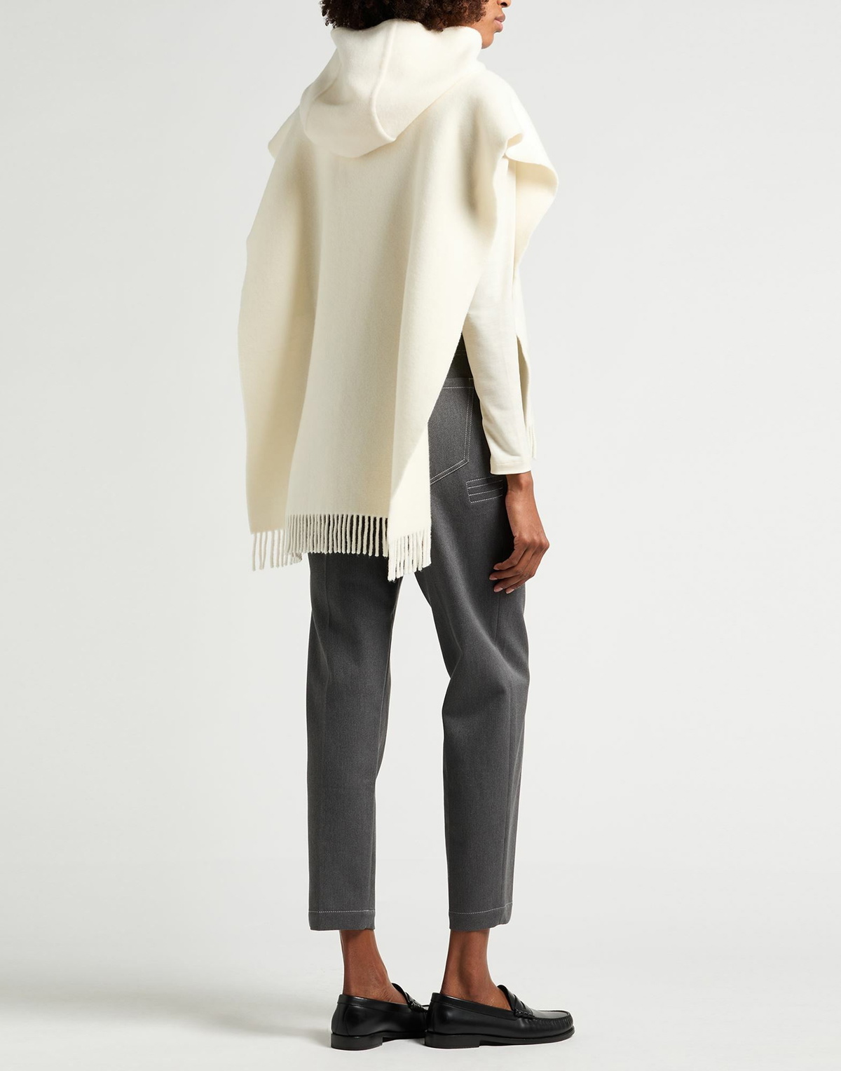Brunello Cucinelli Cashmere Womens Cape in Off white