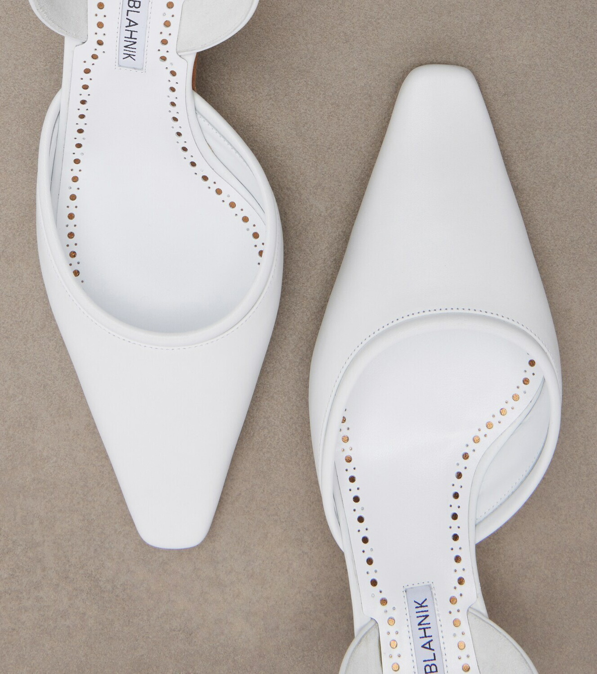 Manolo Blahnik Vendona leather slingback pumps