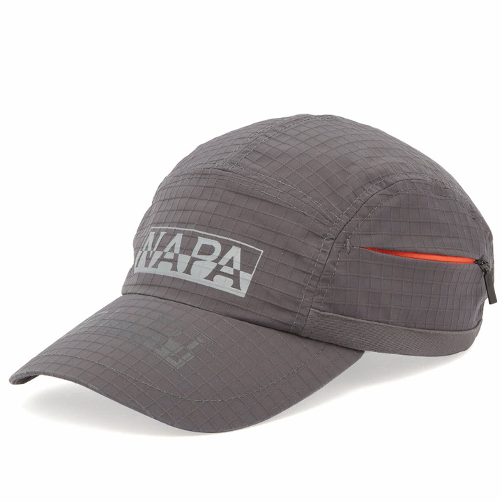 Photo: Napapijri Men's Ripstop Logo Cap in Dark Grey Solid 