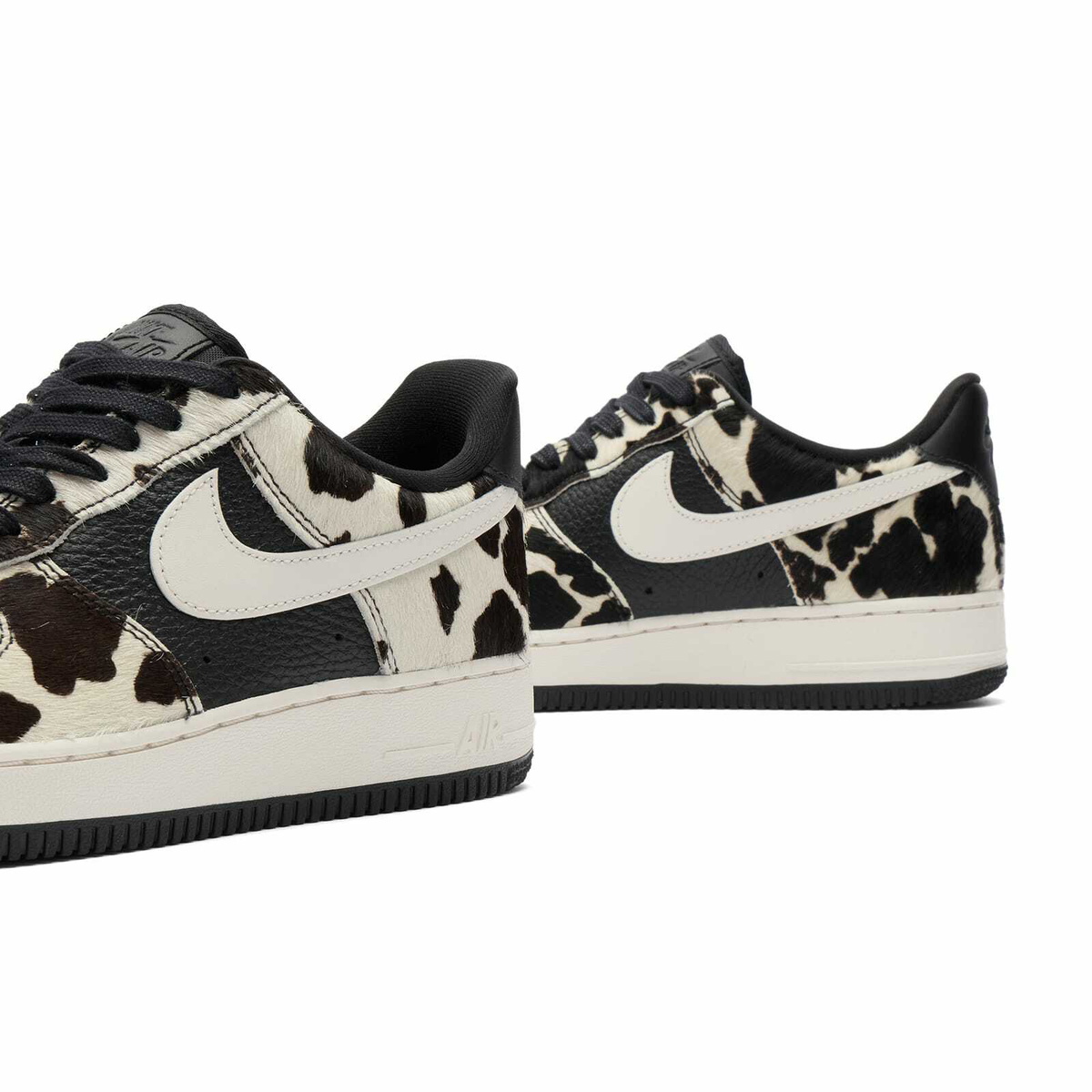 Nike Women's Air Force 1 '07 Se Prm Sneaker in Black/Phantom