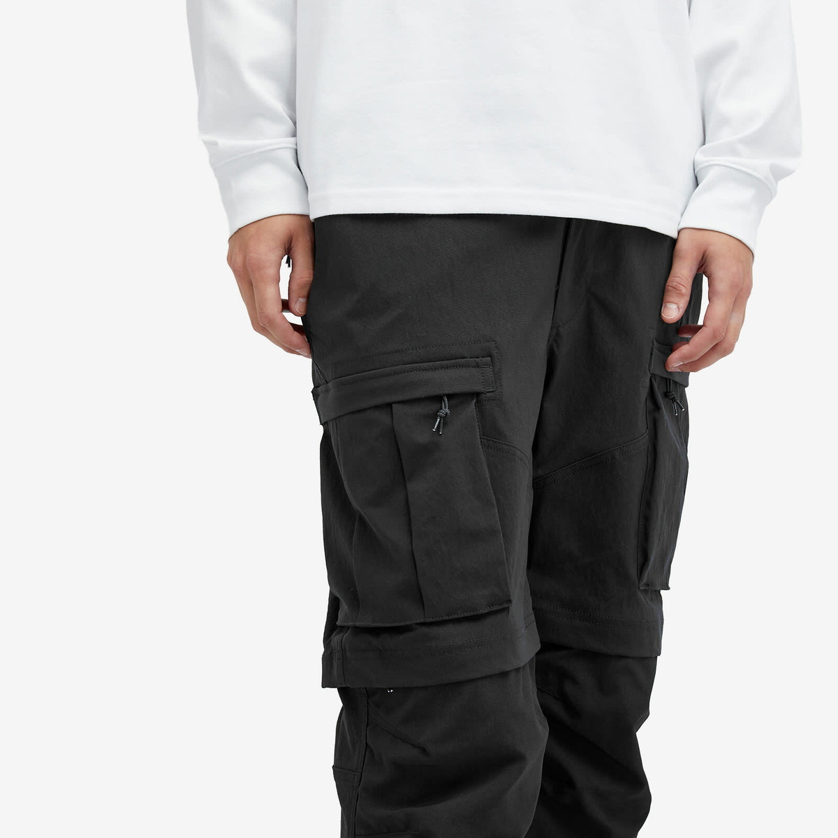 Nike Men's Acg Smith Summit Cargo Pants in Black/Anthracite