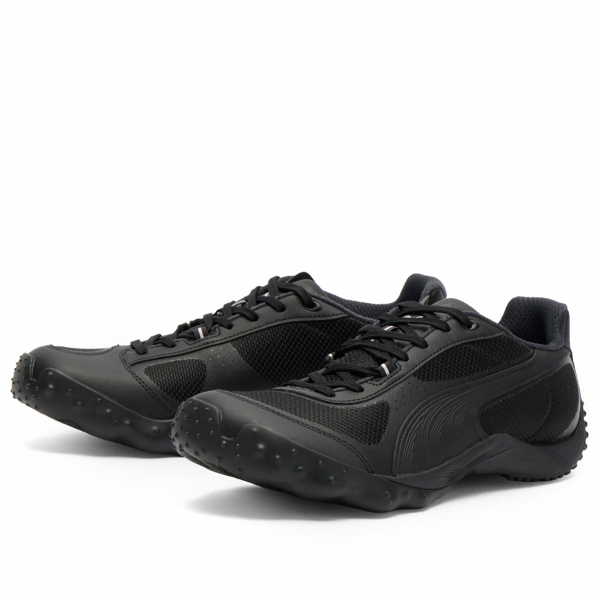 Puma Achillium Sneaker in Black/Flat Dark Gray