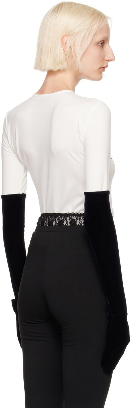 Pushbutton White Velvet Glove Crying Girl Long Sleeve T-Shirt