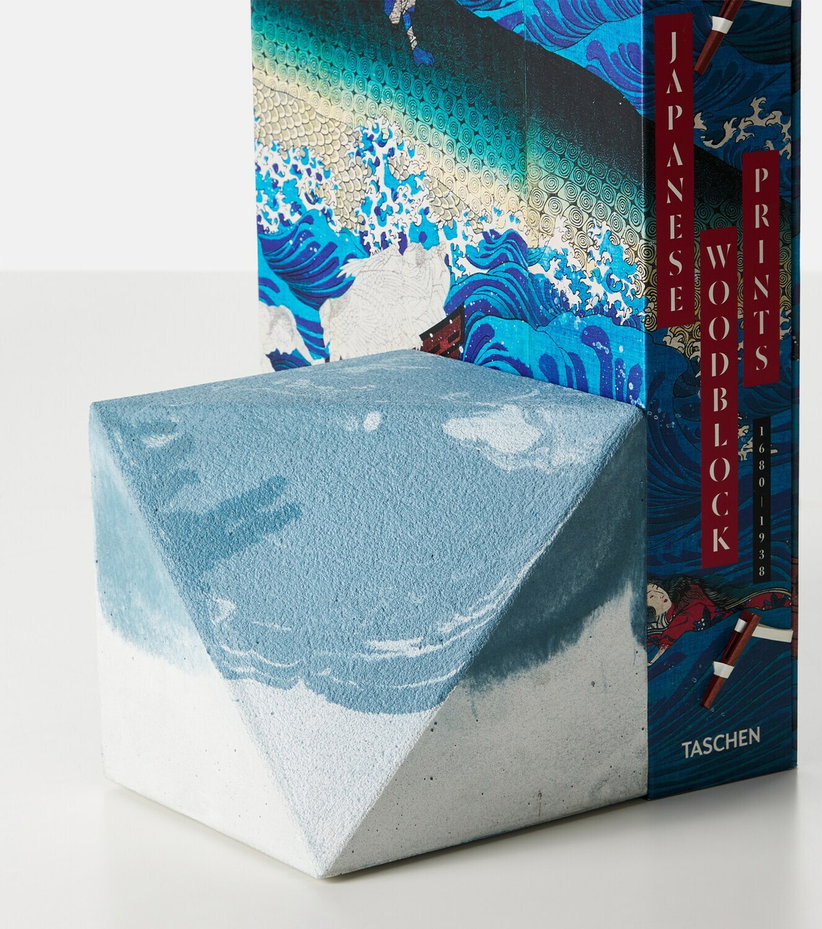 Michaël Verheyden Concrete bookend