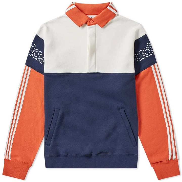 Photo: Adidas Rugby Sweat Collegiate Navy & Raw Amber