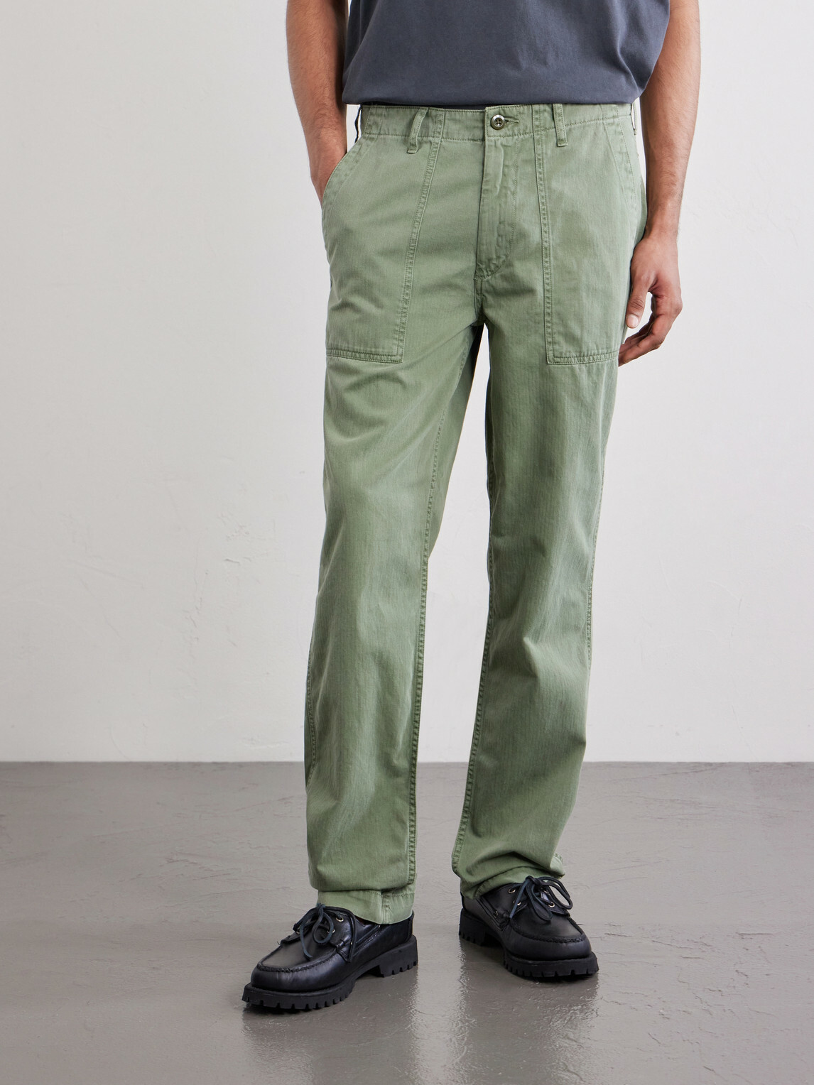 Hartford - Fatigue Straight-Leg Herringbone Cotton Trousers - Green
