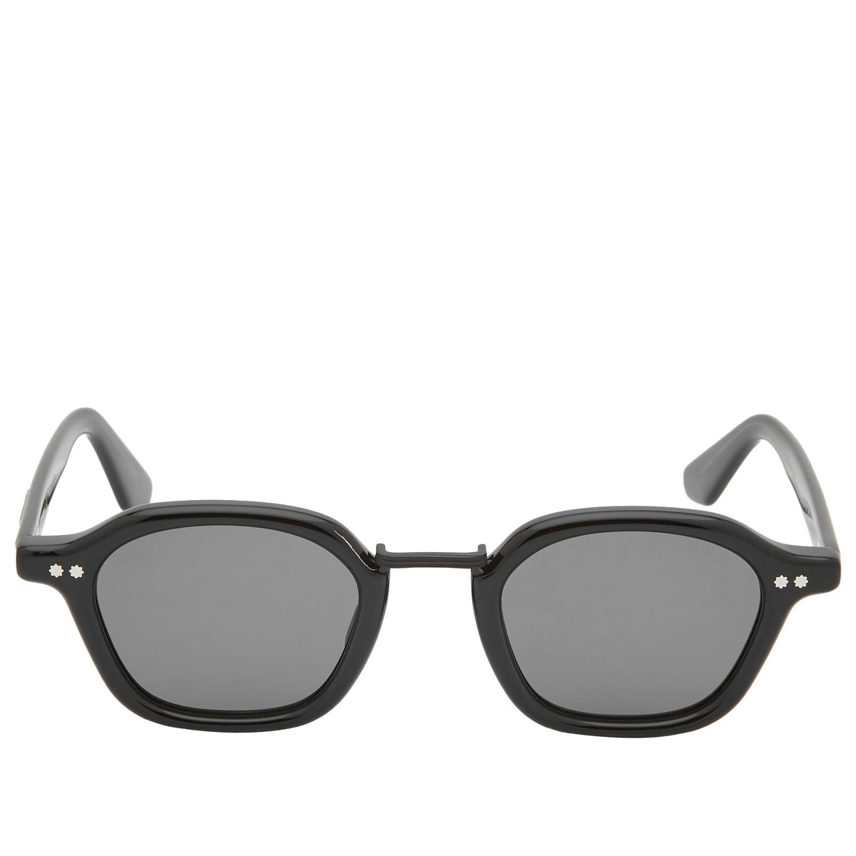AKILA Iris Sunglasses in Black 