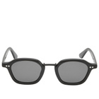 AKILA Iris Sunglasses in Black 
