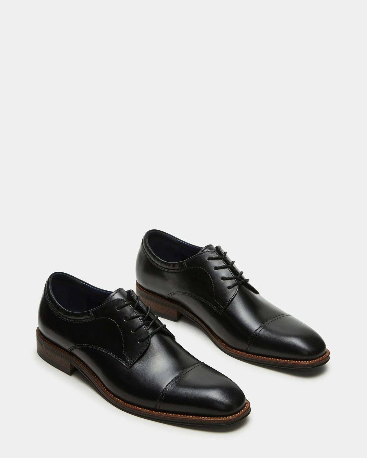Steve Madden Hasen Dress Shoes in Black