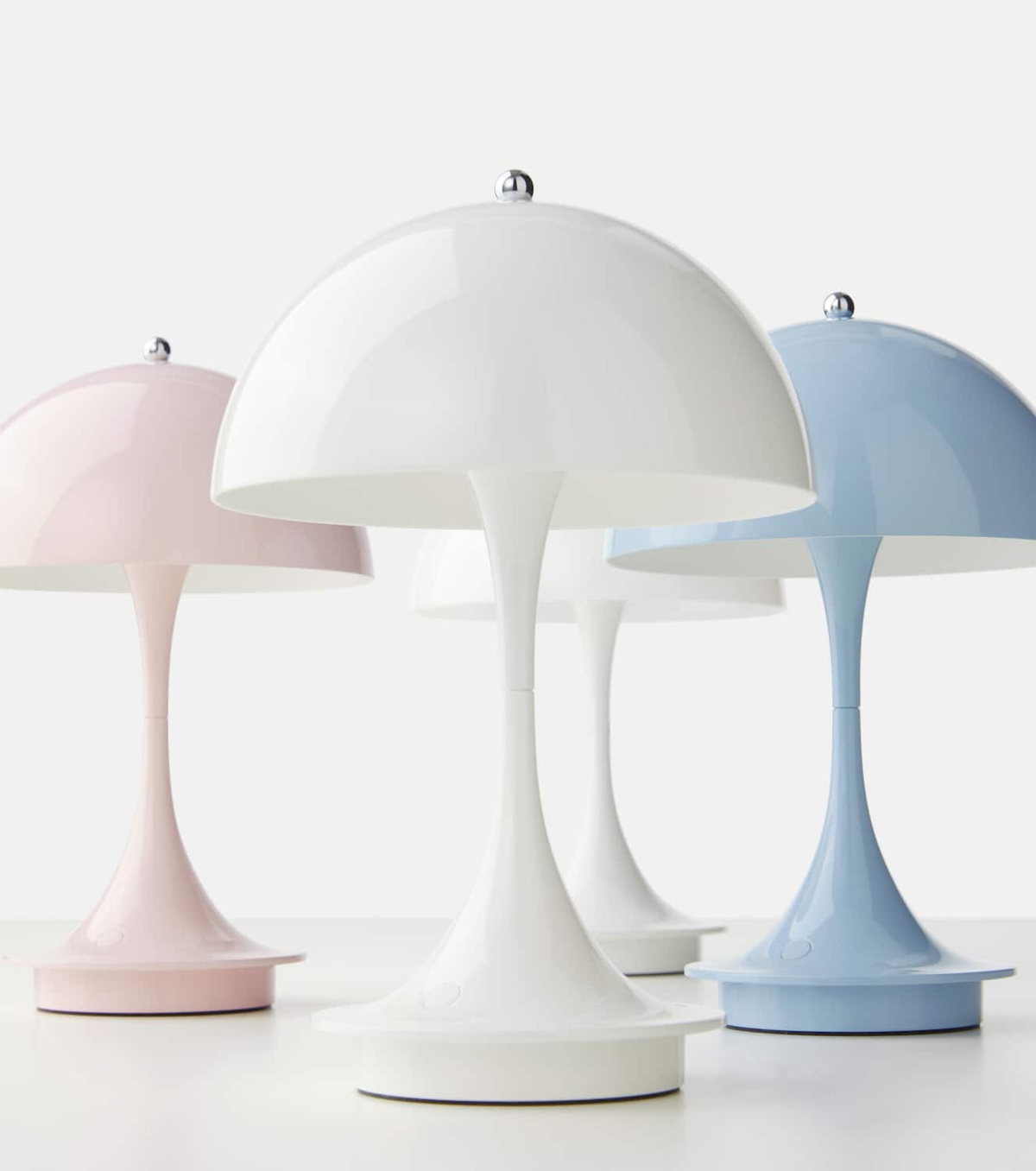 Louis Poulsen Panthella 160 portable lamp by Verner Panton
