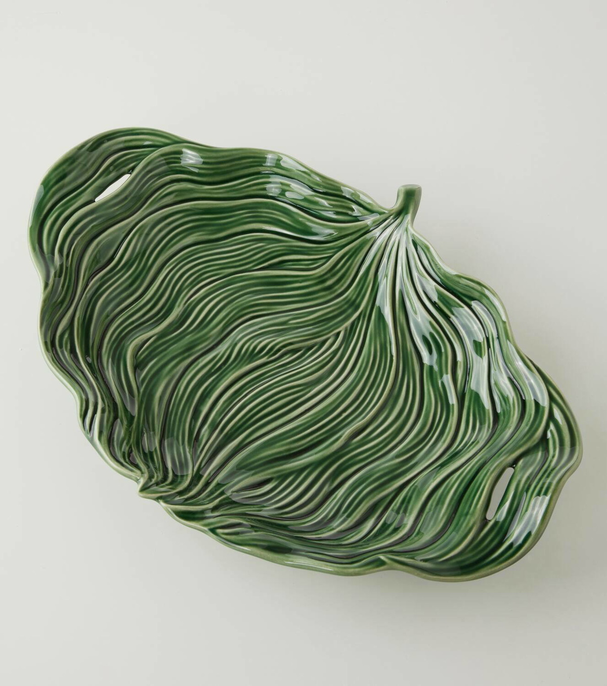 Bordallo Pinheiro Folhas Banana Leaf ceramic platter