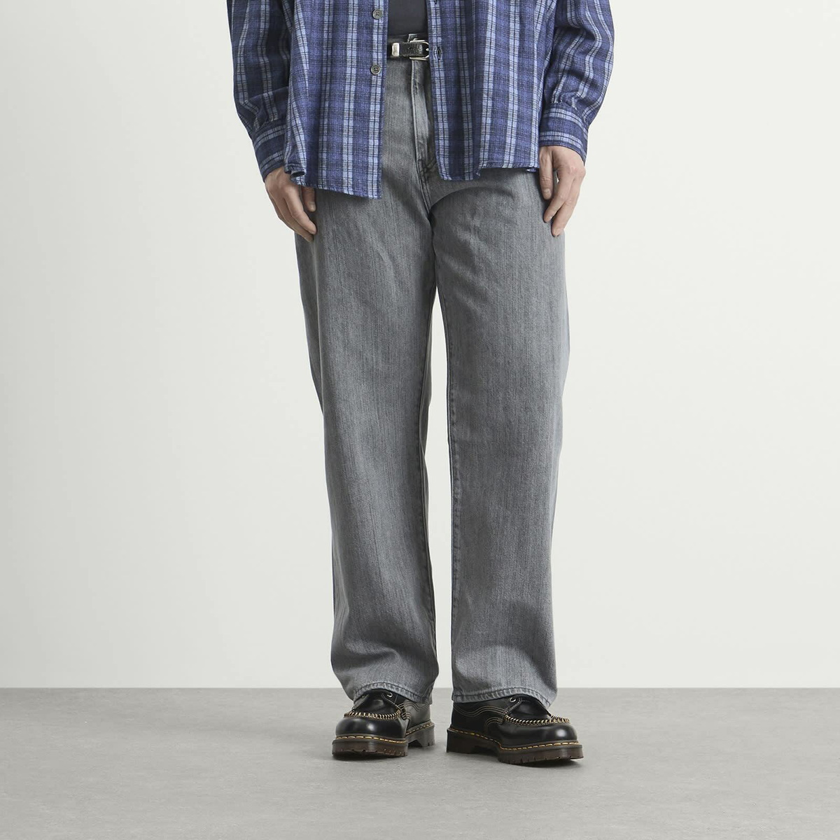 Levi's Men's Blue Tab Marker Loose Jeans in Stone Hills