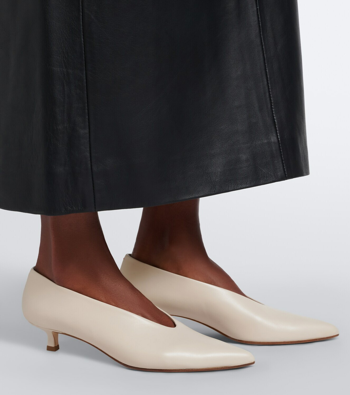Aeyde Clara leather pumps