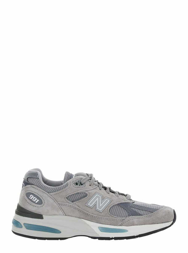 Photo: New Balance Grey Low Top Sneakers With Logo Detail In Suede And Tech Fabric Unisex