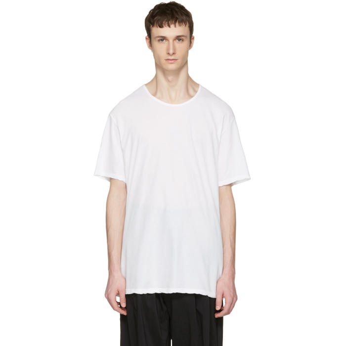 Photo: Attachment White Slight Oversized T-Shirt