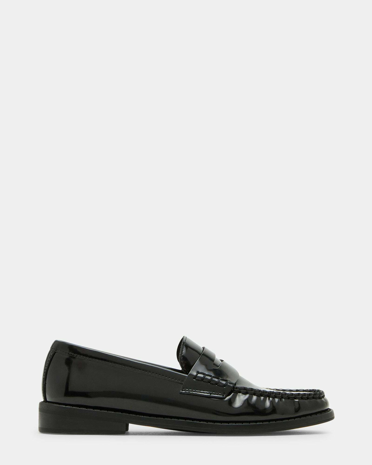 Steve Madden Prep Flats in Black
