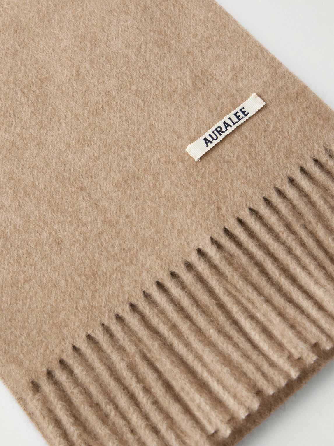 AURALEE ベージュ マフラー 100%キャメル F Auralee - Logo-Appliquéd Fringed Cashmere Scarf Auralee