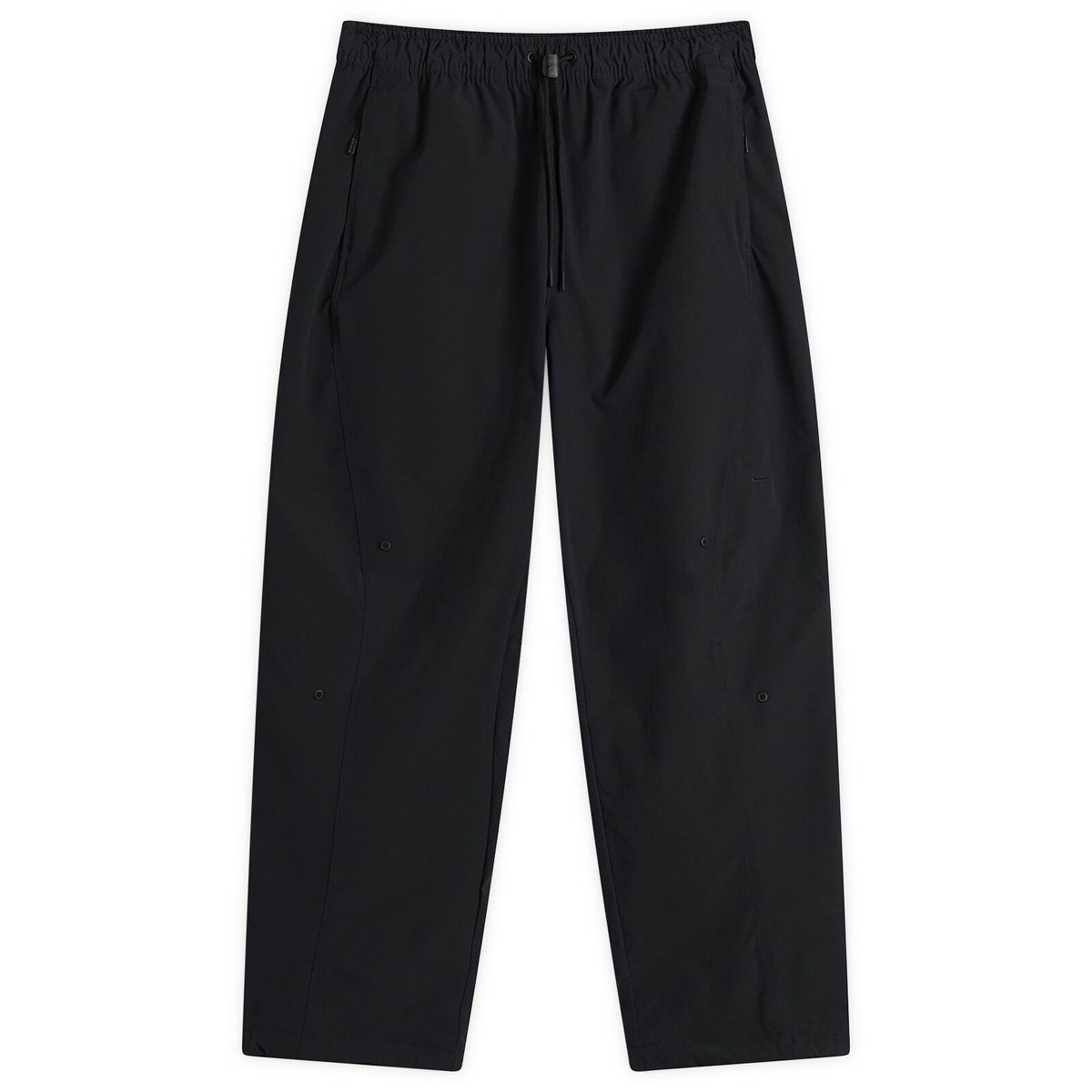 Nike Men's Tech Helios Sun Open Hem Pant in Black